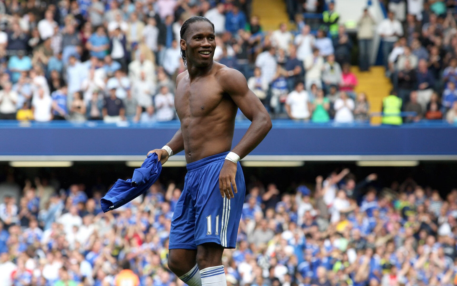 开云体育平台-《Apex Legends》赛事全球巡回，现场气氛火爆，apexalgs比赛